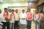 झरी तालुक्यात घुमतोय शिट्टीचा आवाज, मुकुटबन येथे भव्य पदयात्रा                                          ज्येष्ठ नागरिक मंडळ व बँक अभिकर्ते, कर्मचारी यांचा संजय खाडे यांना पाठिंबा